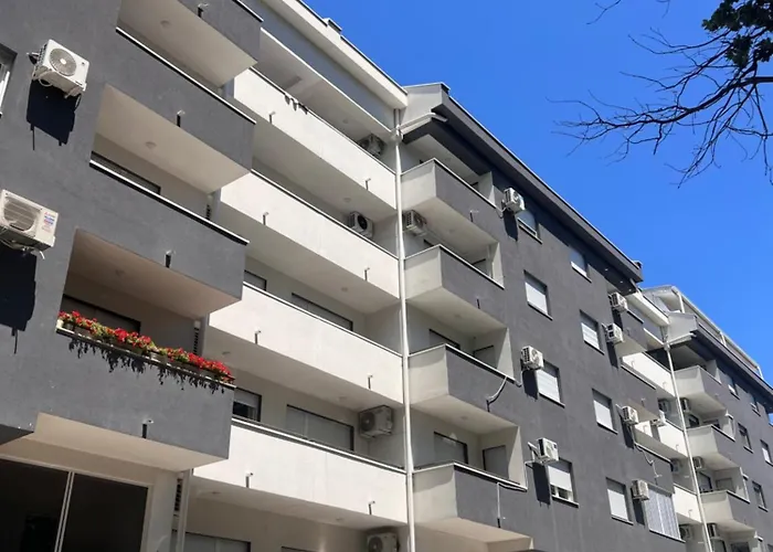 アパート Malicanin